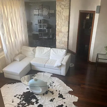 Lägenhet Luxury Apartment Spoleto